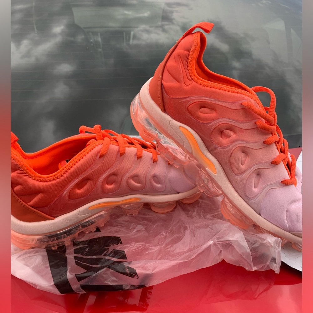 Nike Air Vapormax Plus SIZE 8 men's